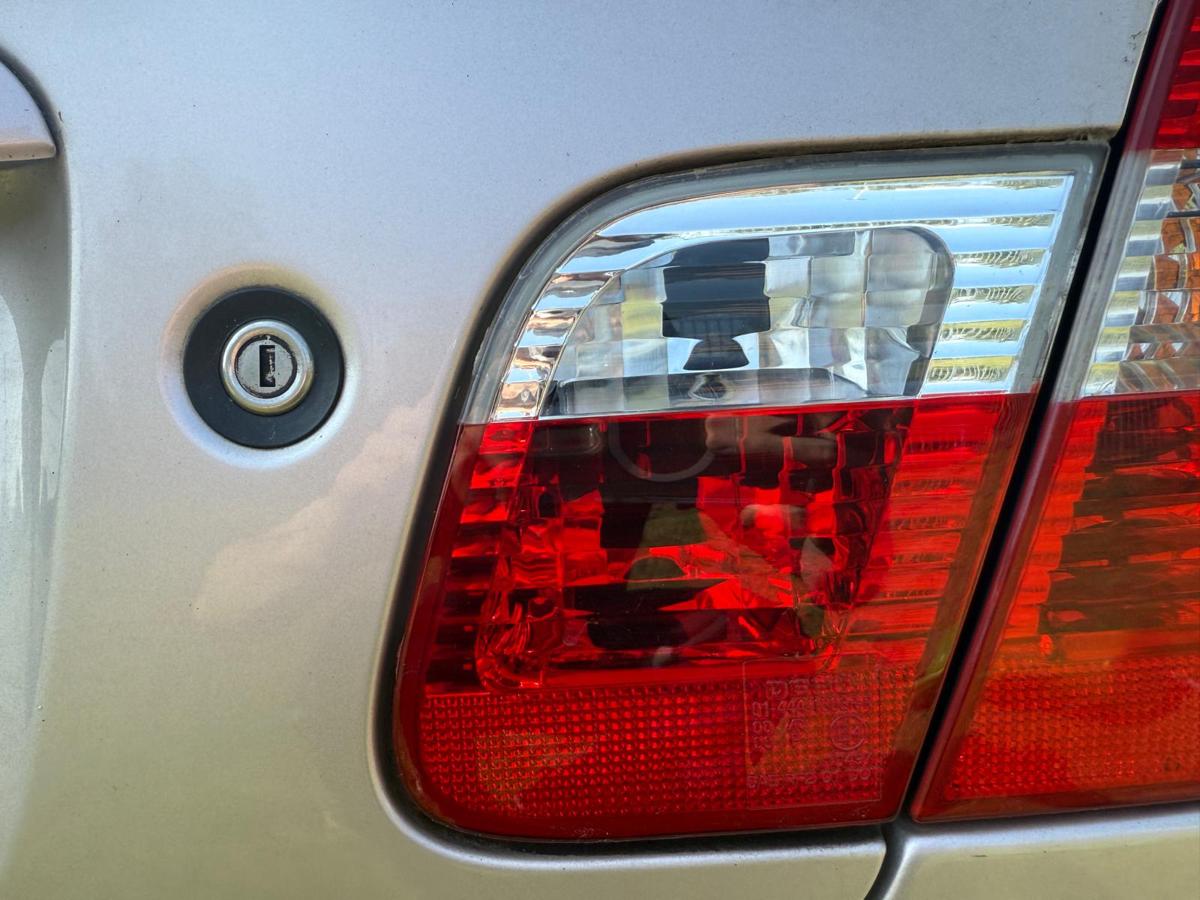 BMW 3er E46 original Rücklicht Rückleuchte innen rechts Limousine Facelift BJ04